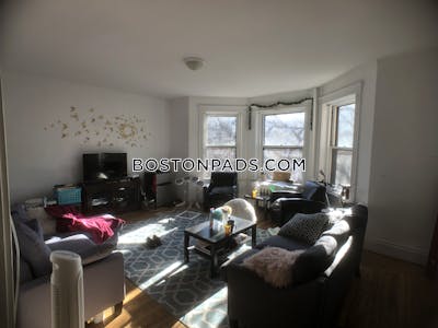 Brookline 5 Beds 1.5 Baths  Boston University - $8,125 No Fee